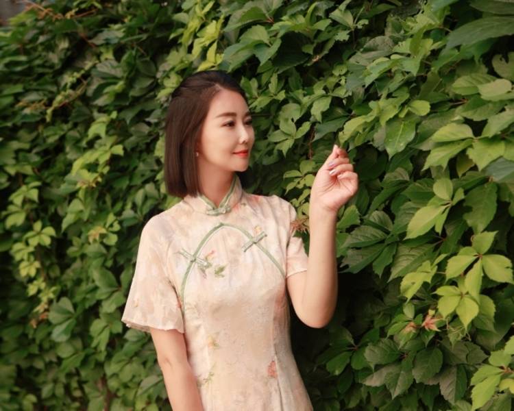 艺人背景图