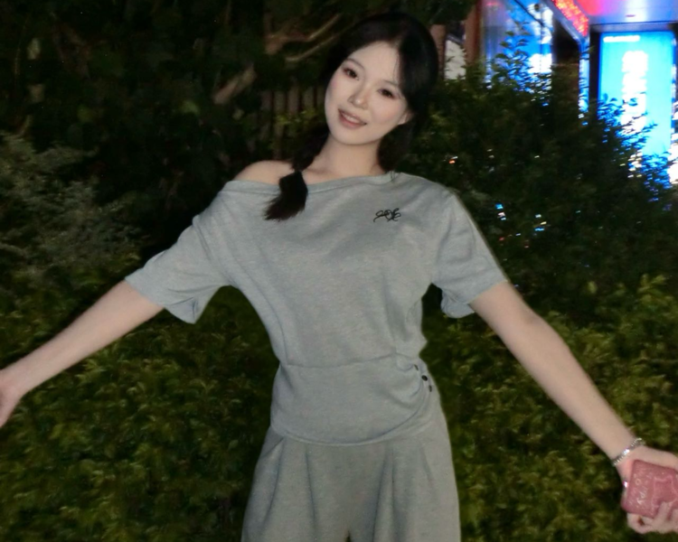 艺人背景图