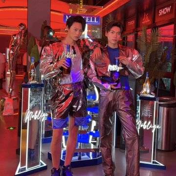 经历图片