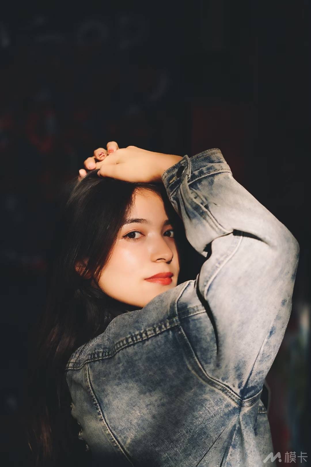 通告图片