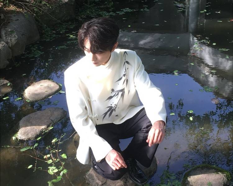 艺人背景图