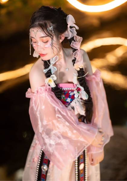 推荐艺人