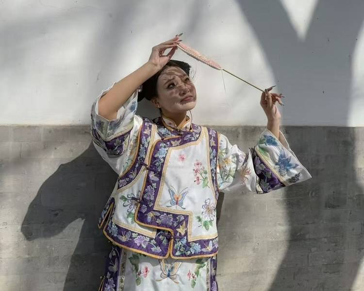 艺人背景图