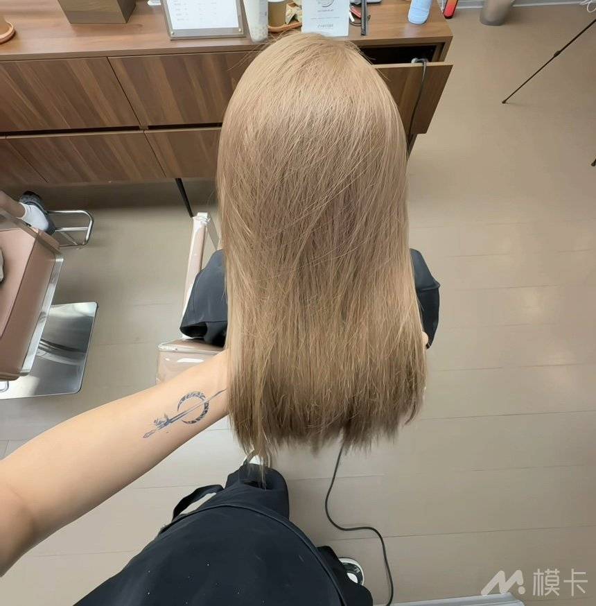 通告图片