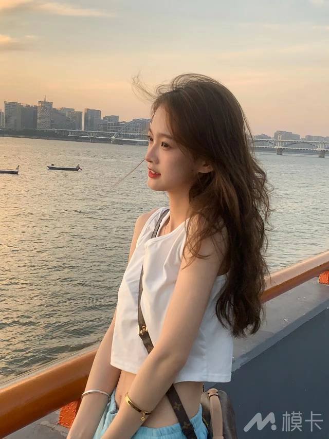 通告图片