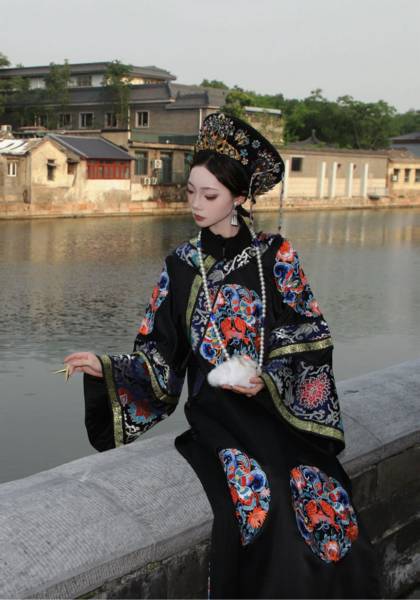 推荐艺人