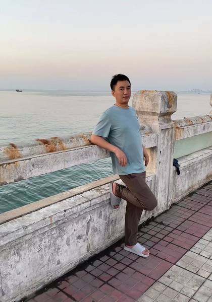 推荐艺人