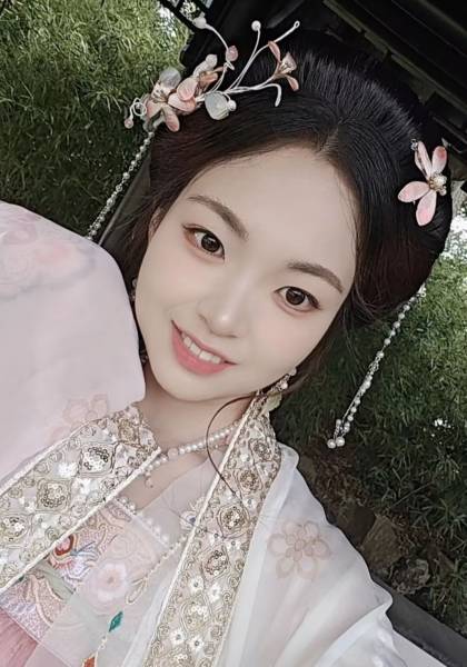 推荐艺人