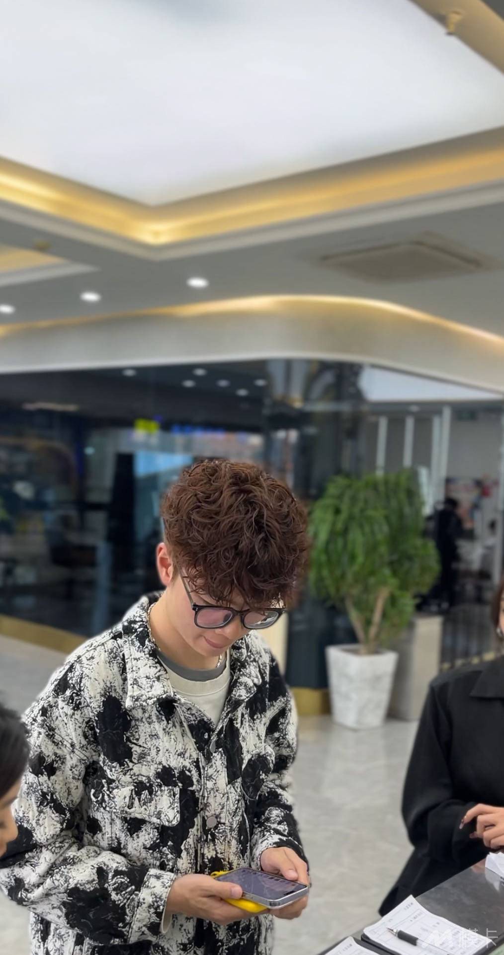 通告图片