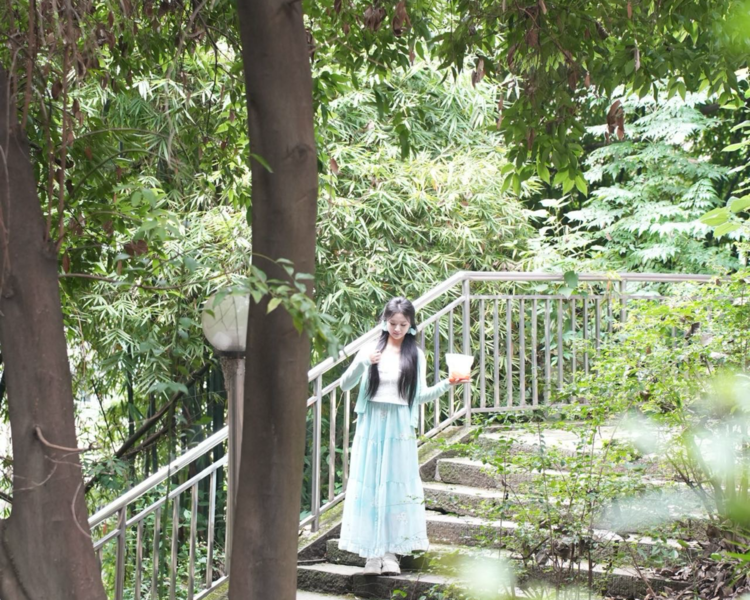 艺人背景图