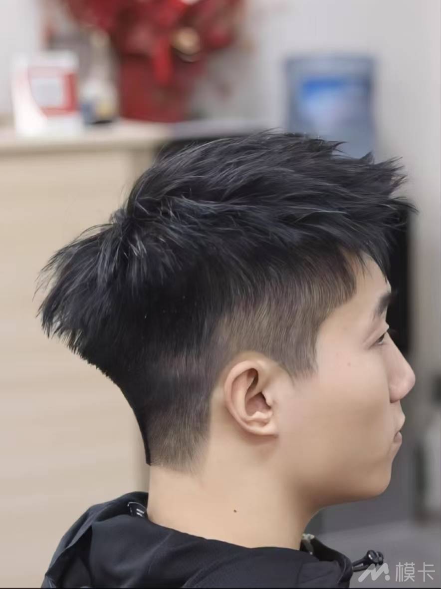 通告图片