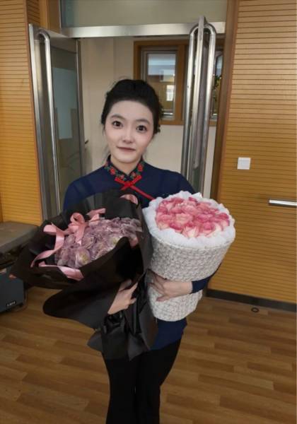 推荐艺人
