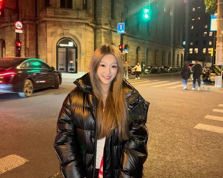 艺人背景图