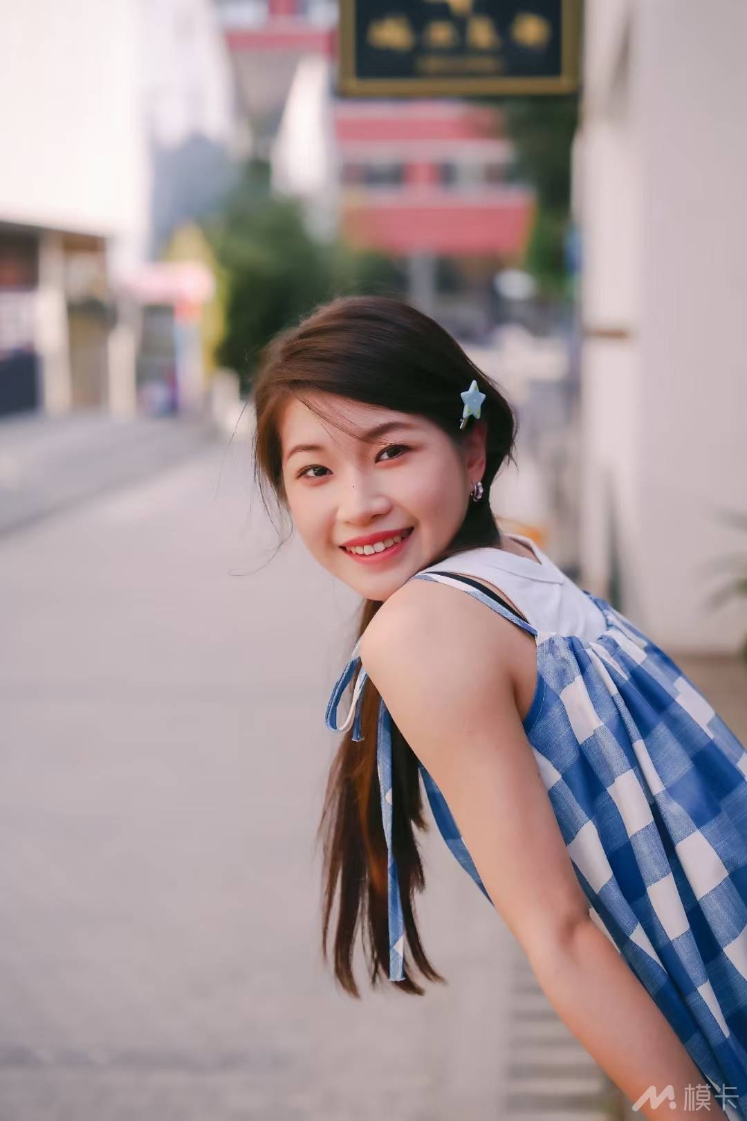 通告图片