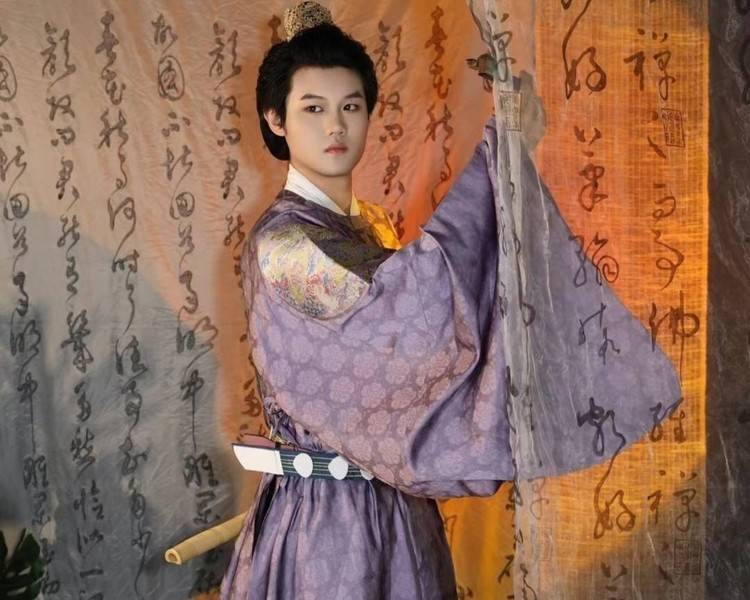 艺人背景图