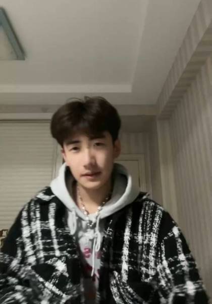 推荐艺人