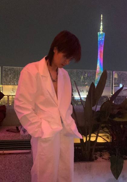推荐艺人