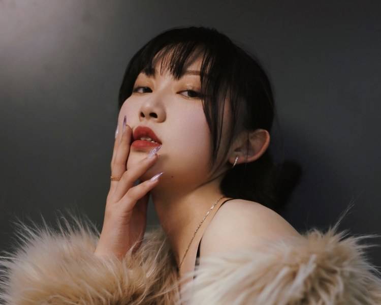 艺人背景图