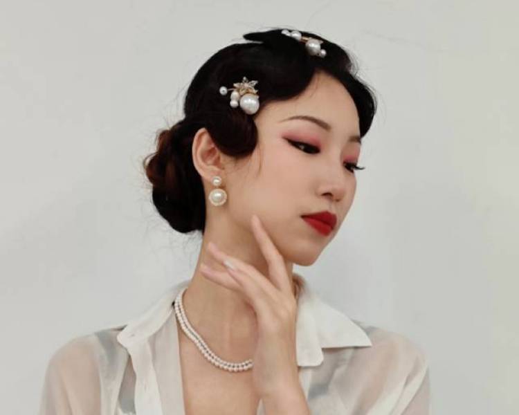 艺人背景图
