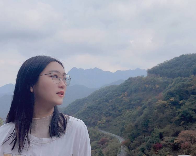 艺人背景图