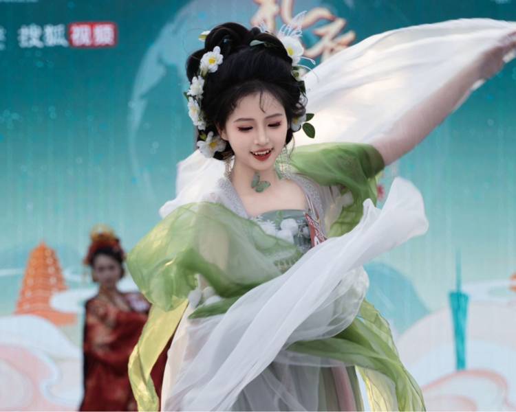 艺人背景图