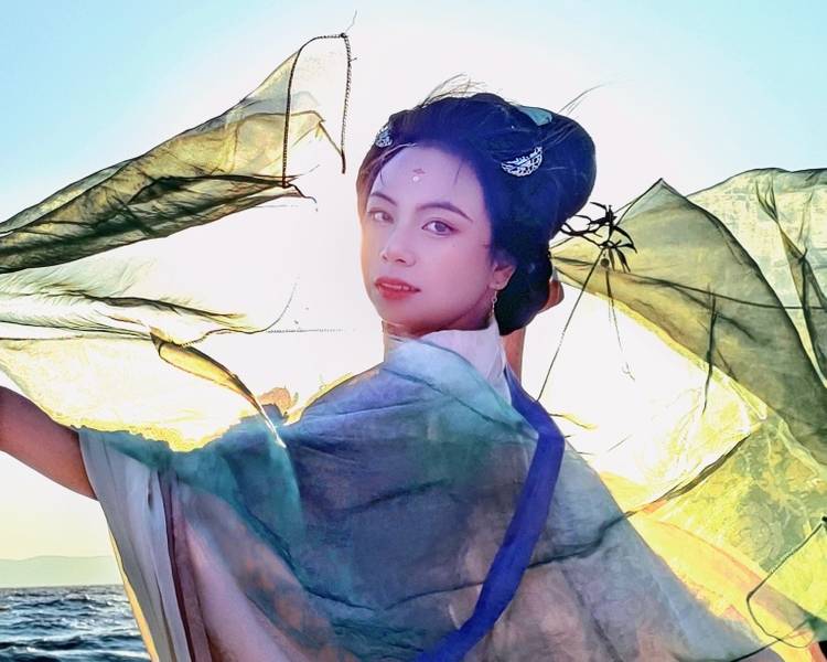艺人背景图