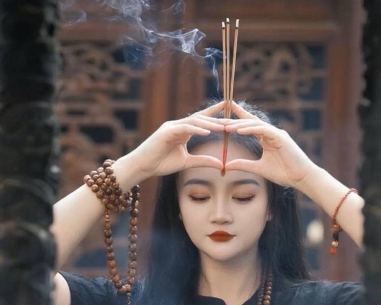艺人背景图