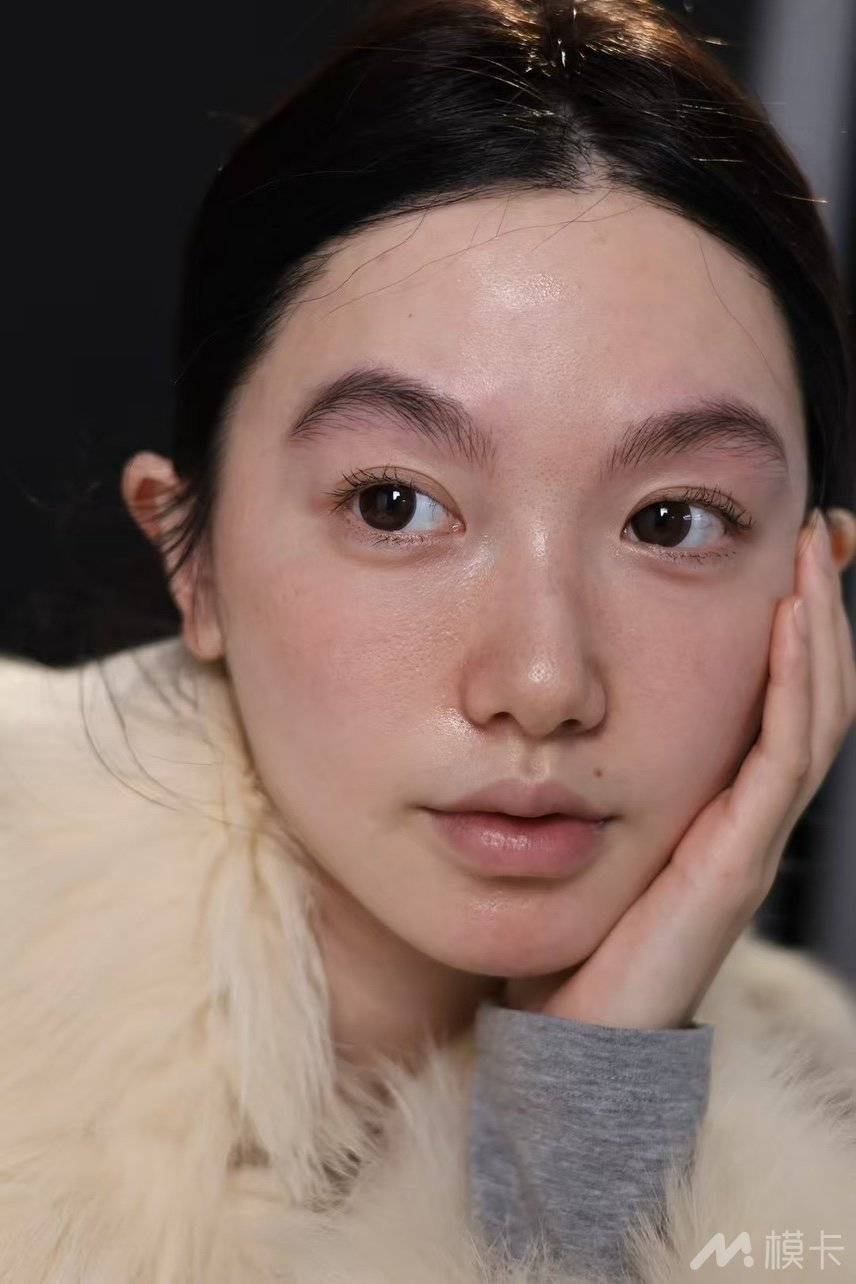 通告图片