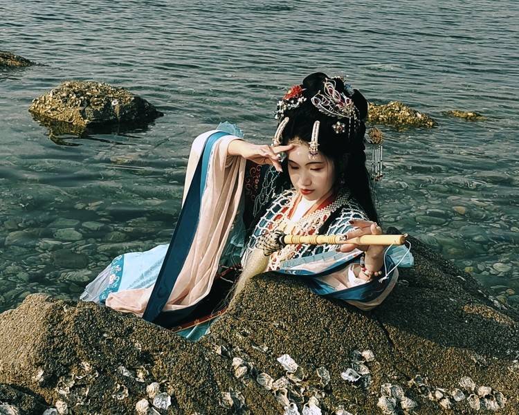 艺人背景图