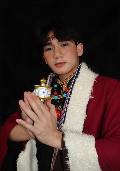 推荐艺人