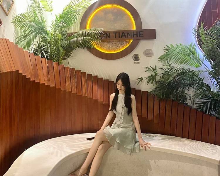 艺人背景图