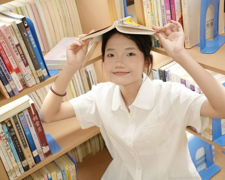 艺人背景图