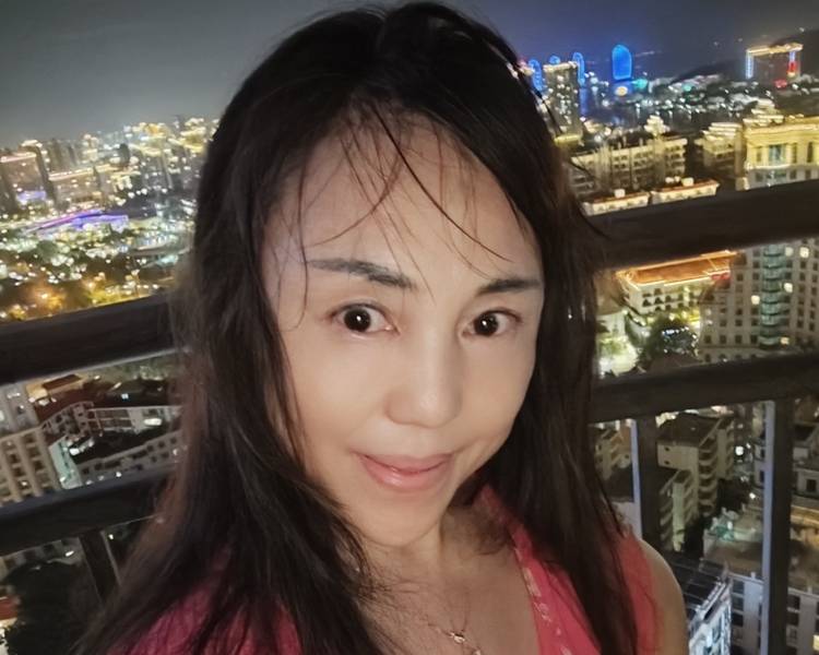 艺人背景图