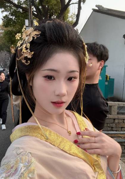 推荐艺人