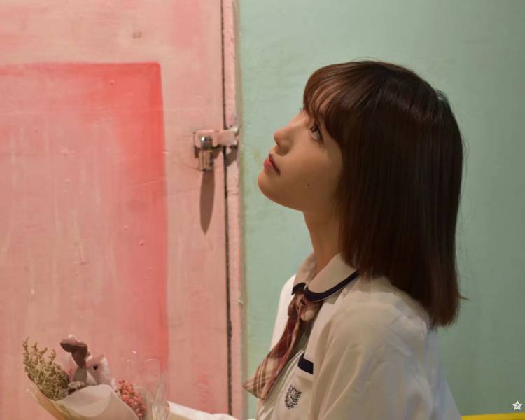 艺人背景图