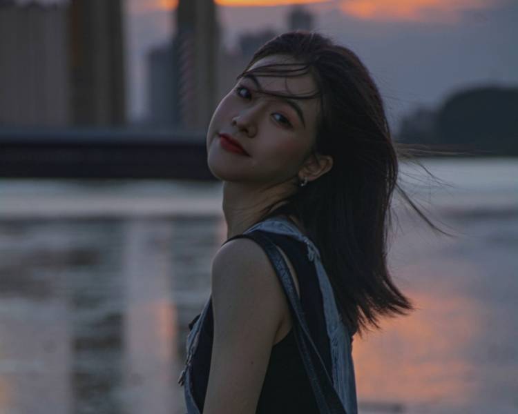 艺人背景图