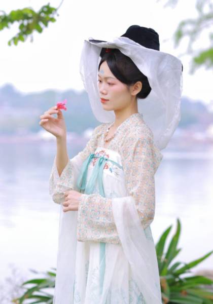 推荐艺人