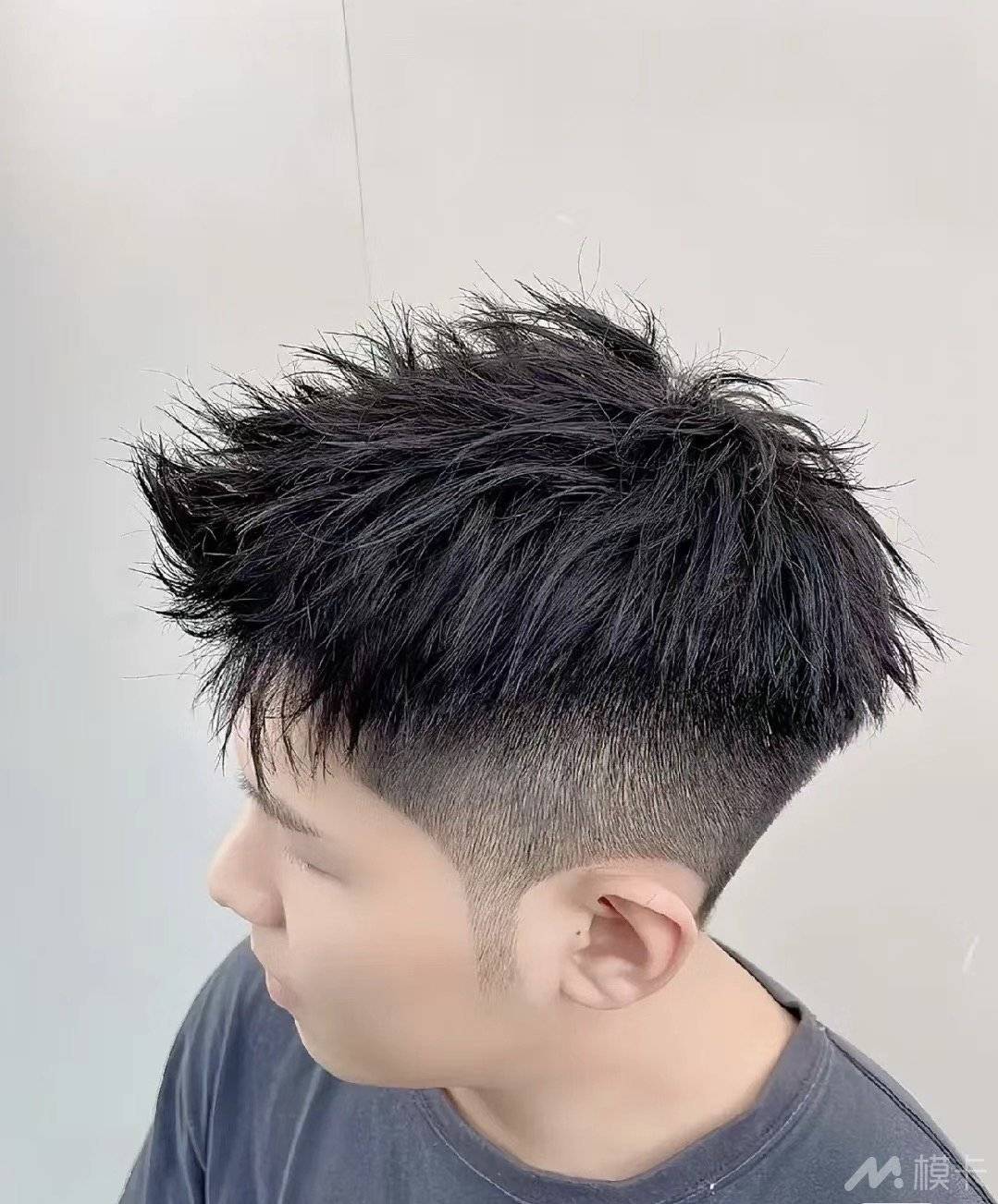 通告图片