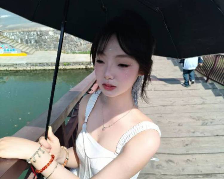 艺人背景图