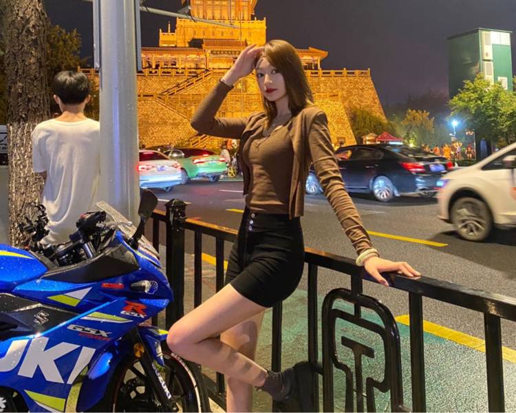 艺人背景图