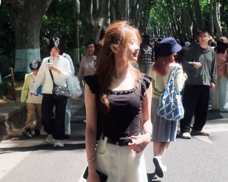 艺人背景图