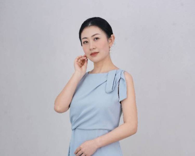 艺人背景图
