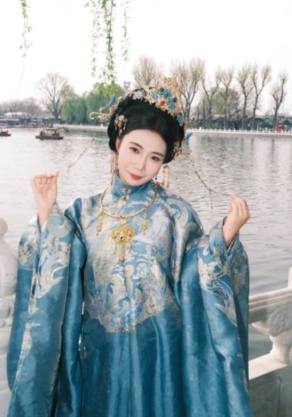 推荐艺人