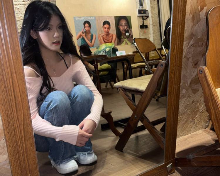 艺人背景图
