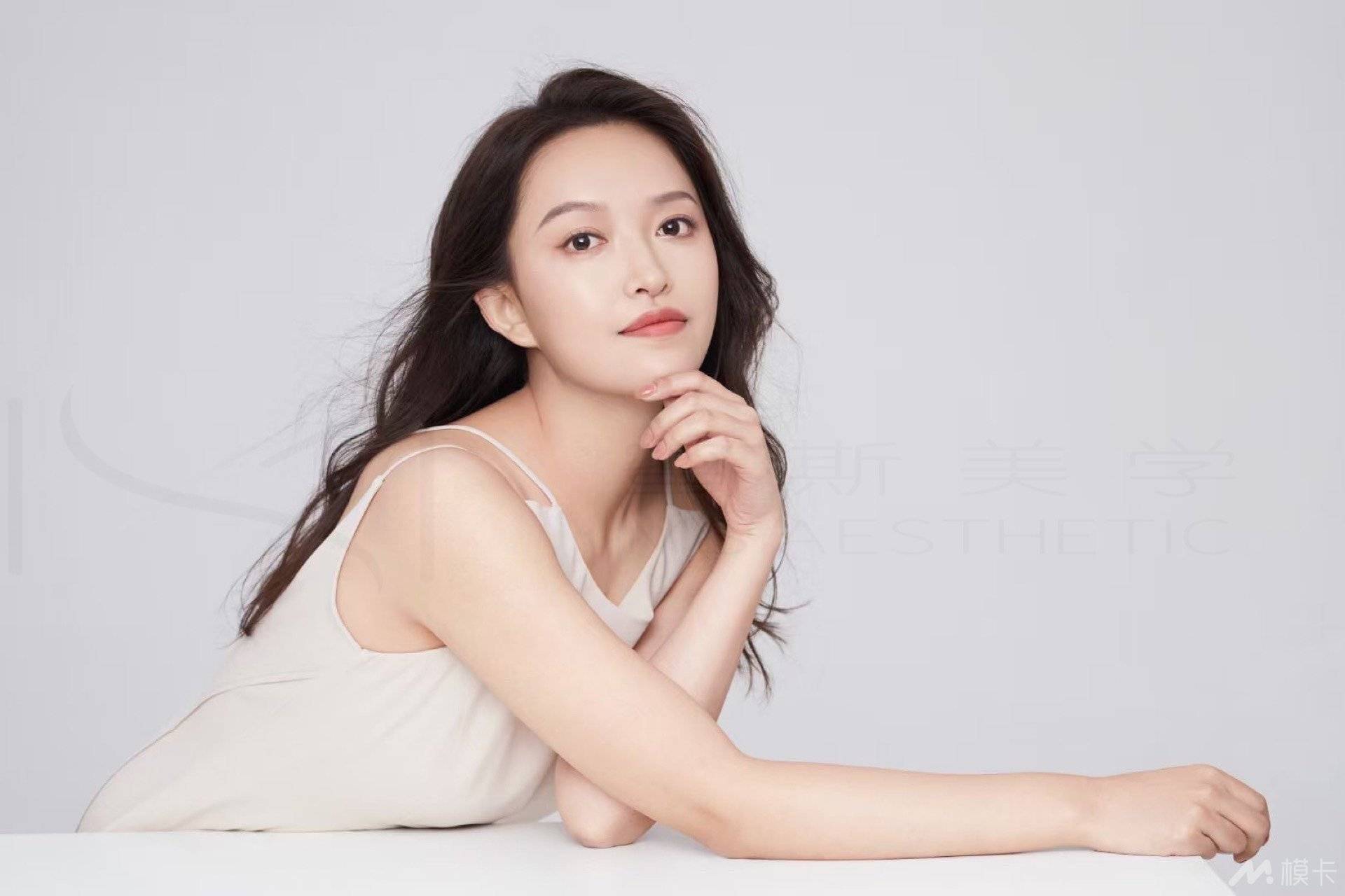 通告图片