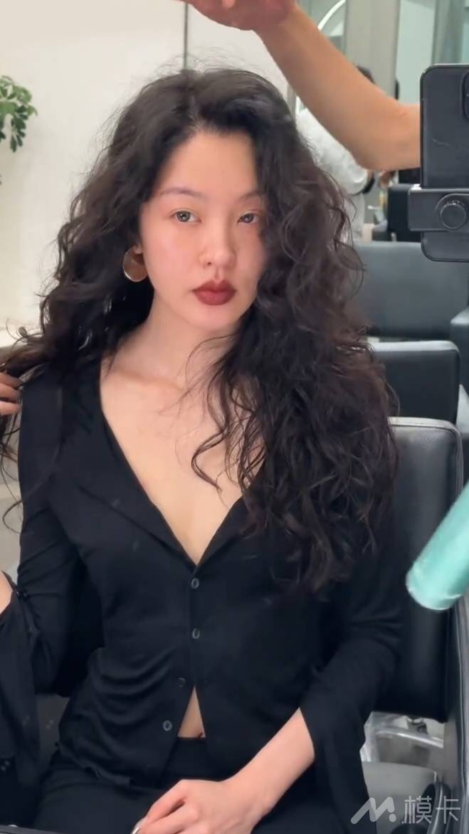 通告图片