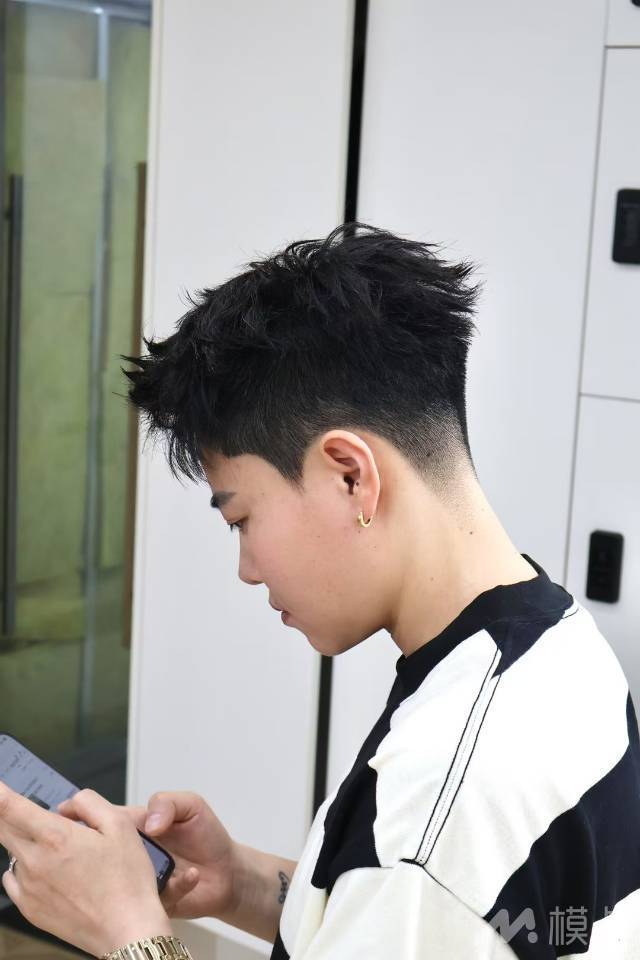 通告图片