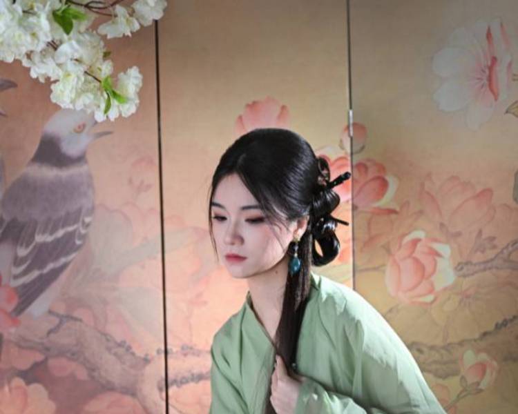 艺人背景图