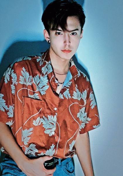 推荐艺人