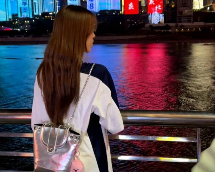 艺人背景图